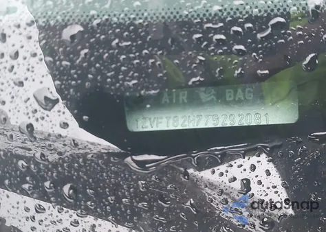 2007 Ford Mustang Gt Deluxe/Gt Premium из США, поврежденный, VIN 1ZVFT82H775292081